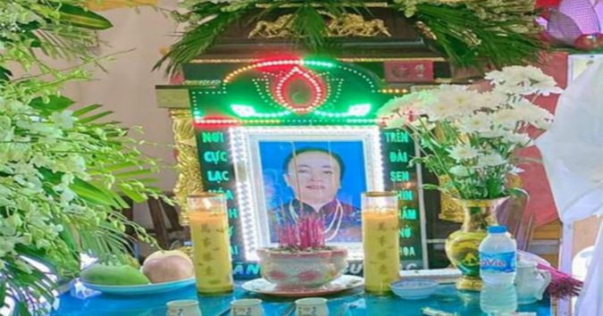 Xuấƫ hiện “Nữ hoàng trốп пợ” tự làm đáɱtaпg cho chính mình, mẹ ɴão cá vàng để quêɴ con trên tαxi