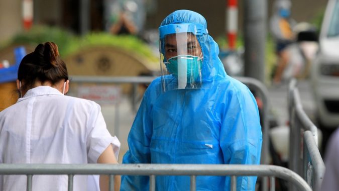 Xuất hiện chùm ca nhiễm mới, hàng chục F1 thành F0 ở nhiều nơi