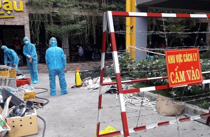 TP.HCM phong tỏa quán ăn Gánh Đậu ở quận 12