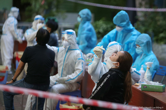 Sáng nay, TP.HCM có 215 ca mắc Co.vid-19, 33 ca đang điều tra dịch tễ