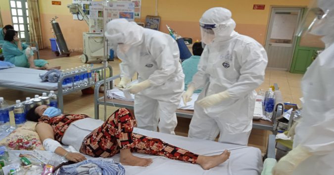 TP.HCM: Bị bỏng nước sôi, người phụ nữ được đưa đi cấp cứu thì phát hiện bị nhiễm Covid