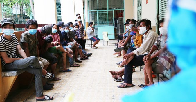 Gần 100 người lang thang ở TP.HCM được tiêm vaccine
