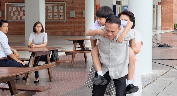 Tôi không trông cháu nên dâu trách: Đi du lịch xoành xoạch mà không giúp con, bà nội kiểu gì