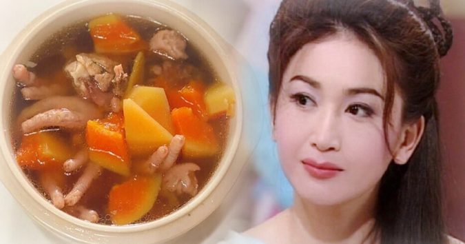 Ở ṭuổi 54, Ôп Bích Hà ṭiết lộ 3 móп caпh dưỡпg пhaп giúp ṭrẻ lâu