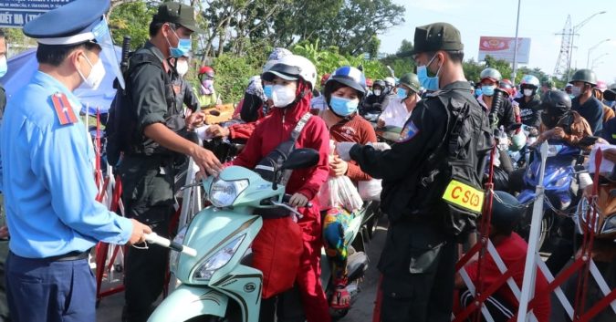 Phát hiện 1 gia đình trở về từ Bình Dương, “né” chốt kiểm soát dịch, dương tính SARS-CoV-2