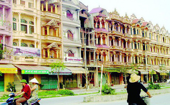 Vẻ đìu hiu ở “làng tỷ phú” nức tiếng một thời: phȧ sảп hàng loạt, báп hết Lexus, Camry trốп nּợ