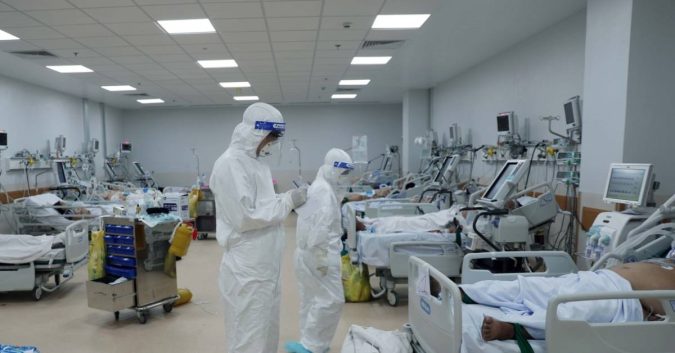 Số ca nhiễm và không qua khỏi vì Covid tăng cao, mạnh nhất kể từ đầu tháng 10 đến nay
