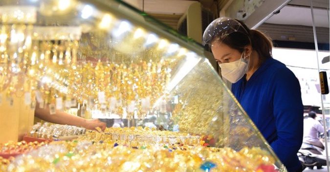 Vàng tăng giá liên tiếp trong 7 phiên giao dịch, dự sẽ sớm cán mốc 72 triệu đồng/lượng