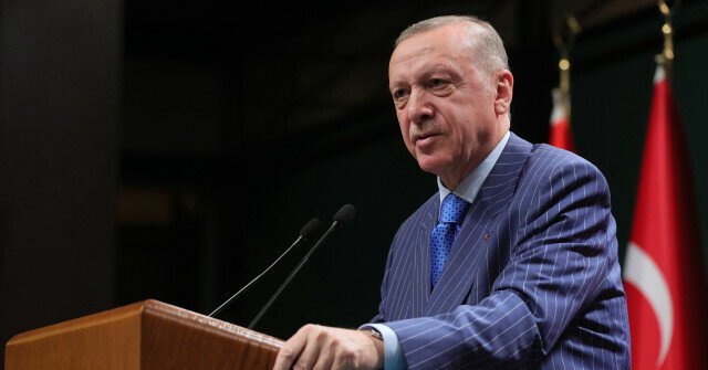 Thổ Nhĩ Kỳ ‘ɴổi đóa’ yêu cầu Mỹ ngay lập tức rút lực lượng