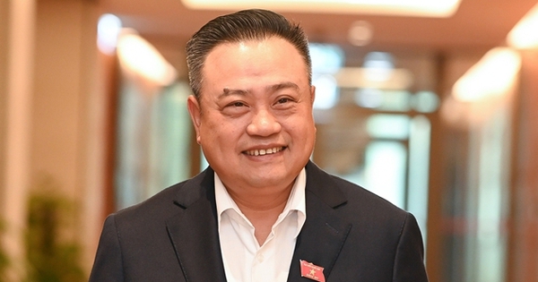 Ông Trần Sỹ Thanh được bầu làm Chủ tịch Hà Nội với số phiếu tuyệt đối 100%