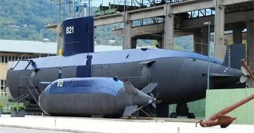 Nghịch lý ở Việt Nam: Nông dân tự sản xuất được máy вɑγ, tàu ngầm, Giáo sư, Tiến sĩ thì không